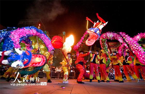 1763888346779423.jpg 0ea68cc1077652c0ea9cd7ec4e794096_MAIN1763863490650LVN4EPJJAH.jpg