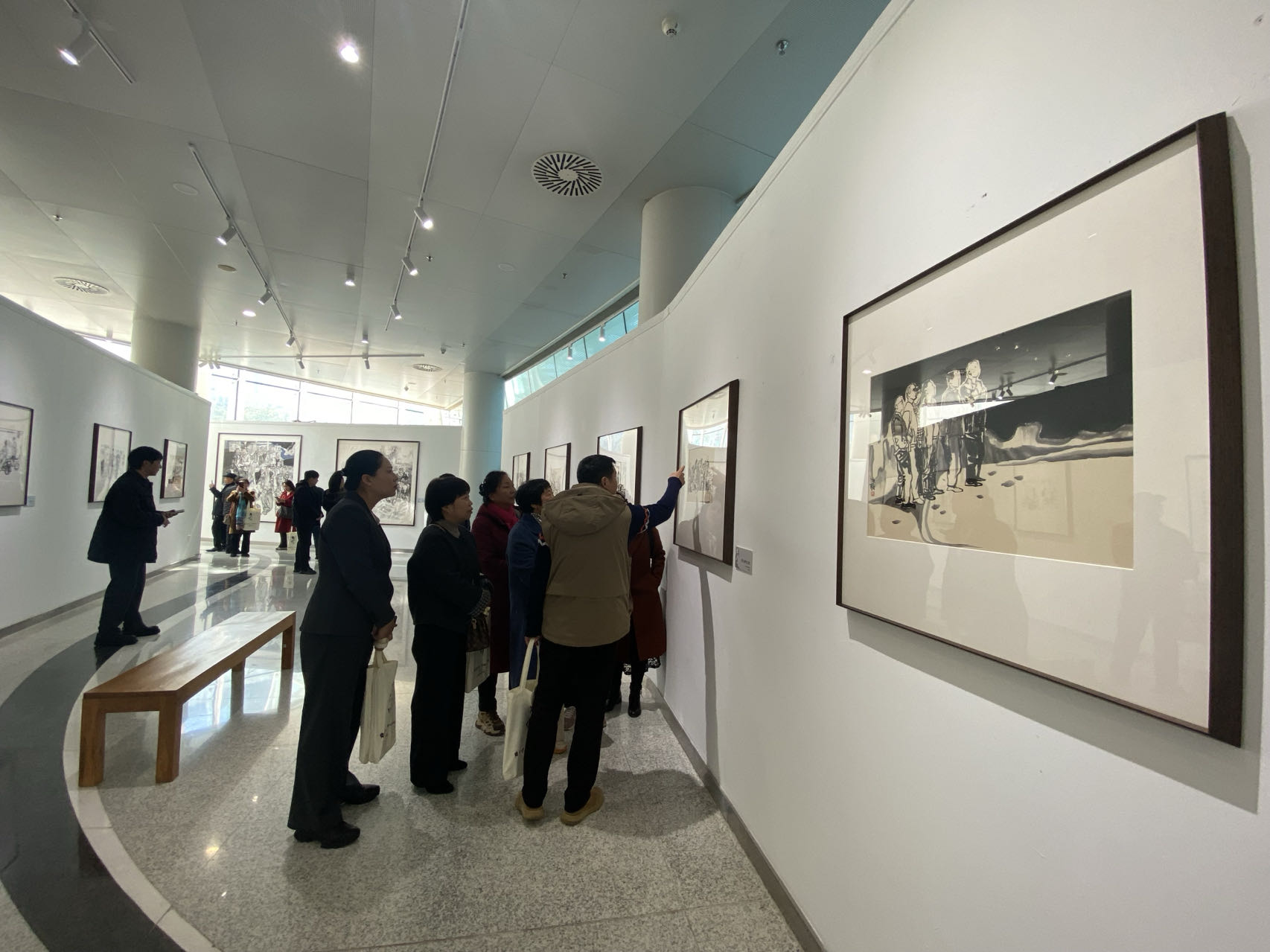 1763905013693307.jpg 1763905013693307.jpg